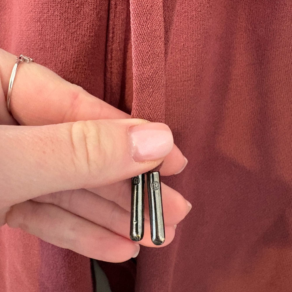 Lululemon High Rise Scuba Jogger Size 4 Smoky Red - Picture 3 of 5